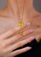 14 k Gold Bow Necklace