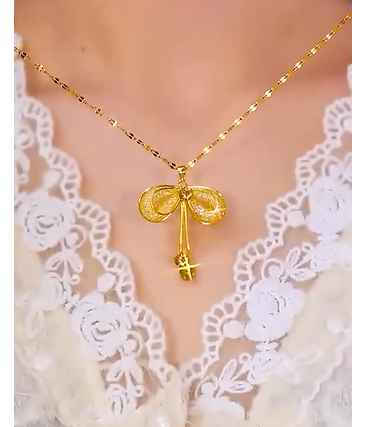 14 k Gold Bow Necklace